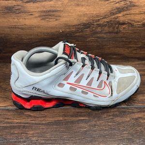 NIKE REAX 8 Training Mesh Men 8.5 Pure Platinum Chile Red